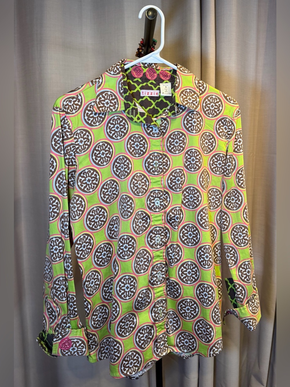 Tizzie Lime Green Patterned Women's Button-Up Blouse